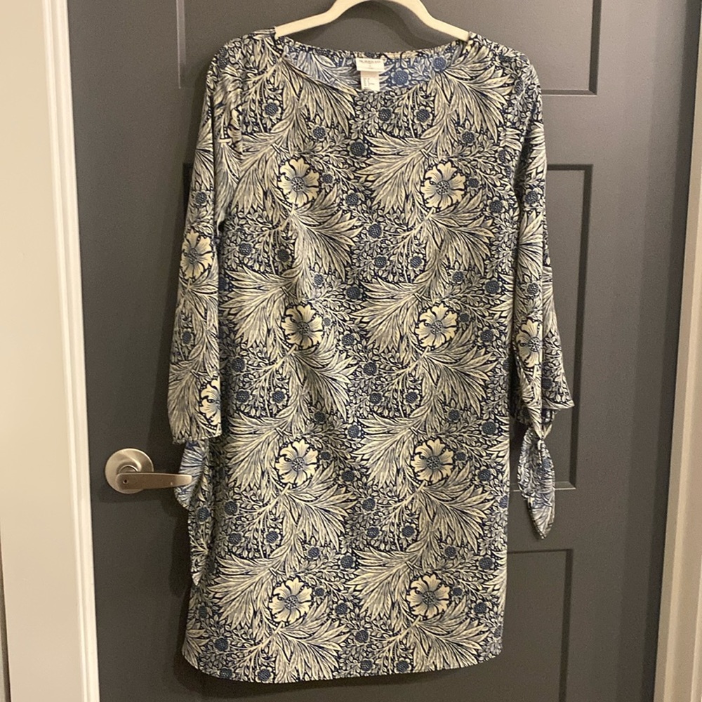 LAST CHANCE CLEAR OUT $8 H&M Blue Thistle Dress